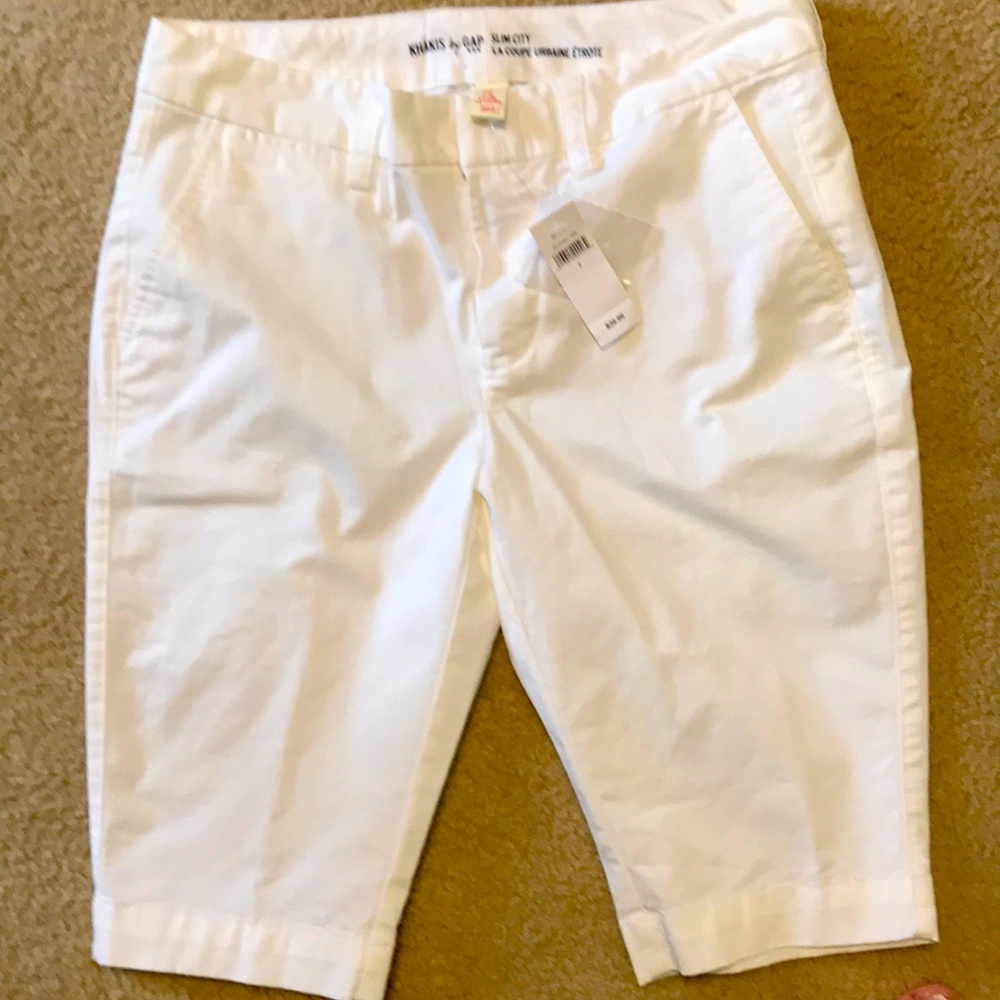 Gap white shorts